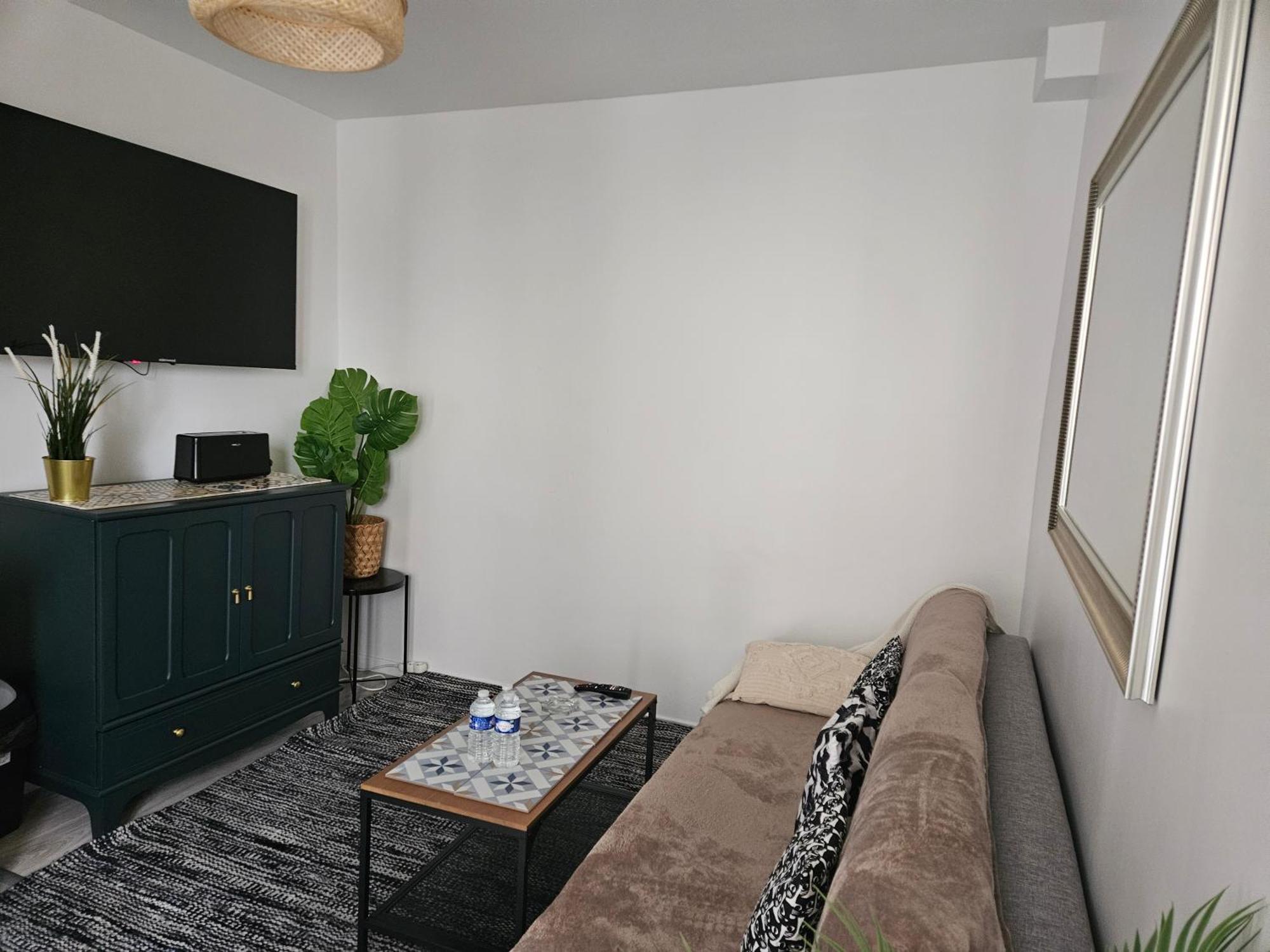 סן-דני Studio Stade De France 17 Pour 4 Personnes מראה חיצוני תמונה